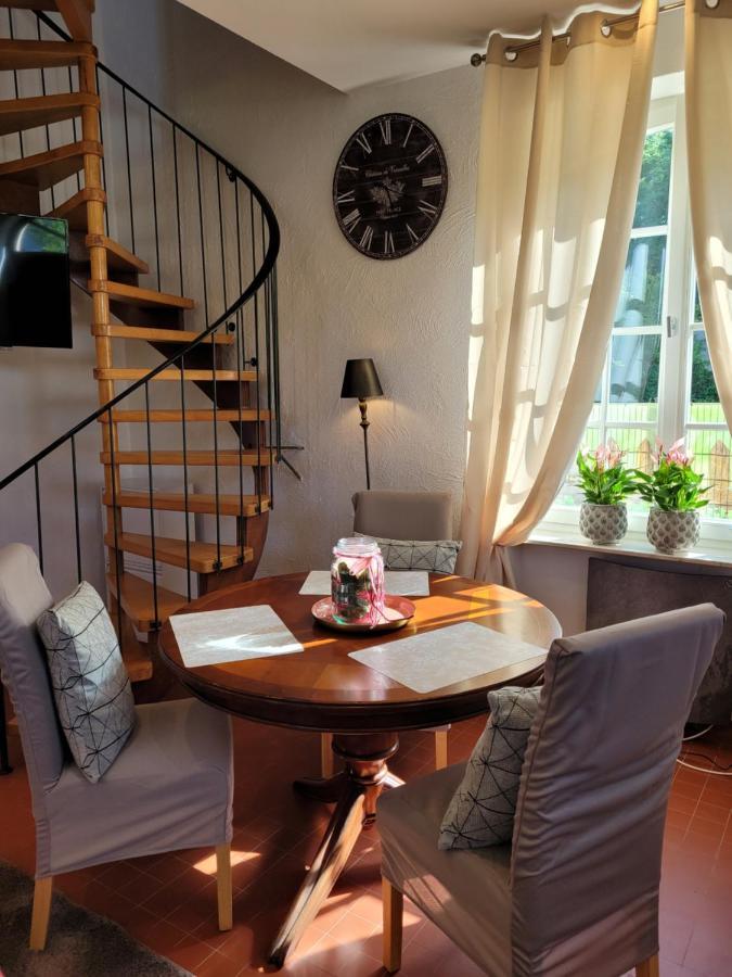 Marien Turm Villa ซาร์ลุย ภายนอก รูปภาพ